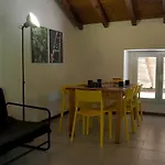 Open Cascina مزرعة للإقامة كوليكو